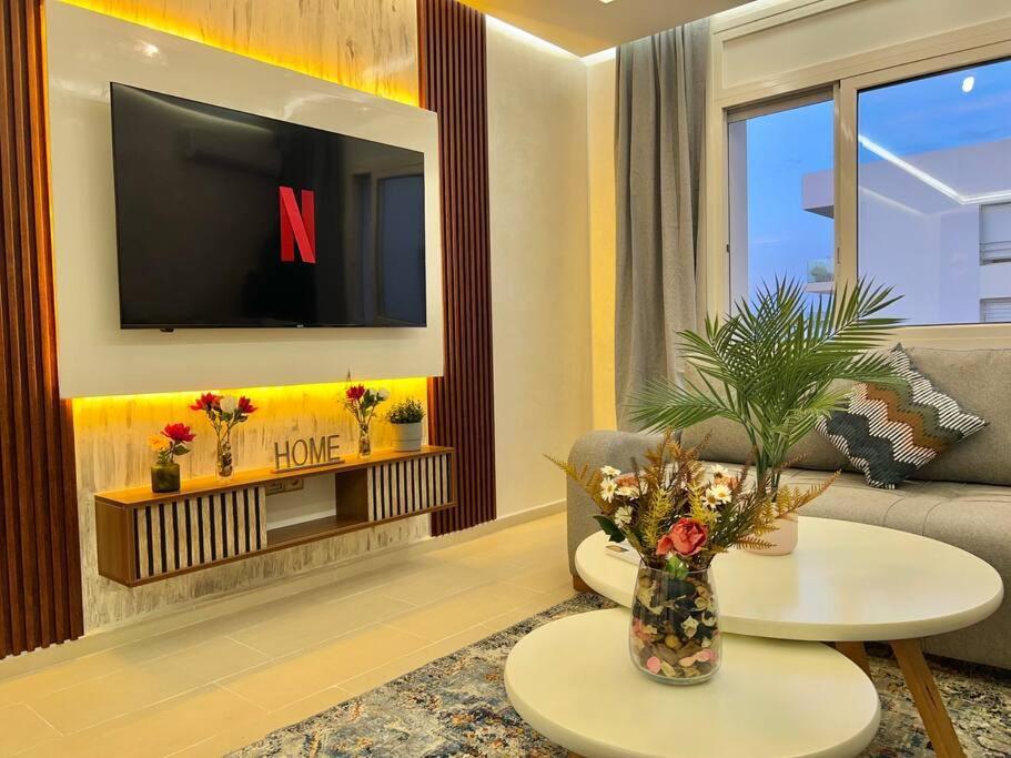 N25 Pied Sur Mer, La Corniche Apartamento