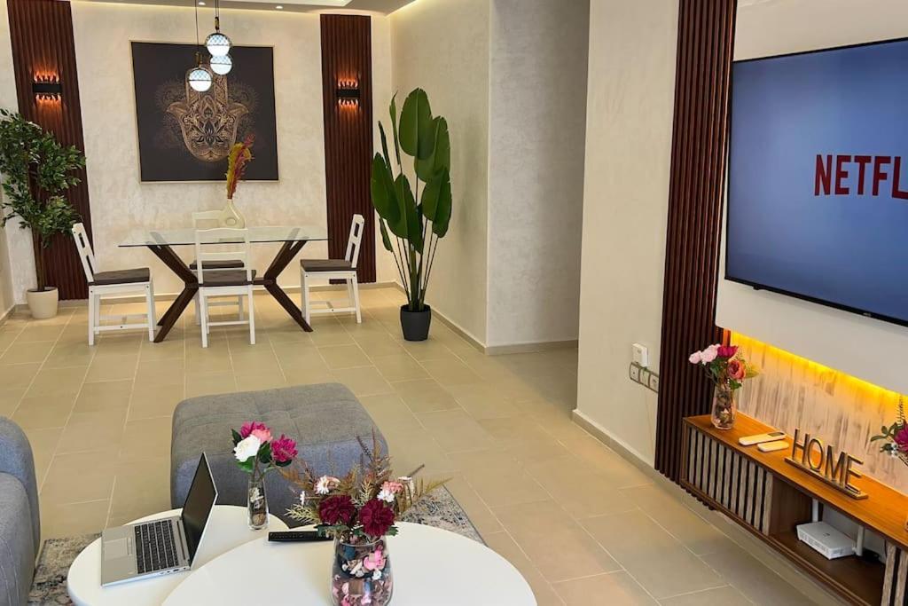 Apartamento N25 Pied Sur Mer, La Corniche