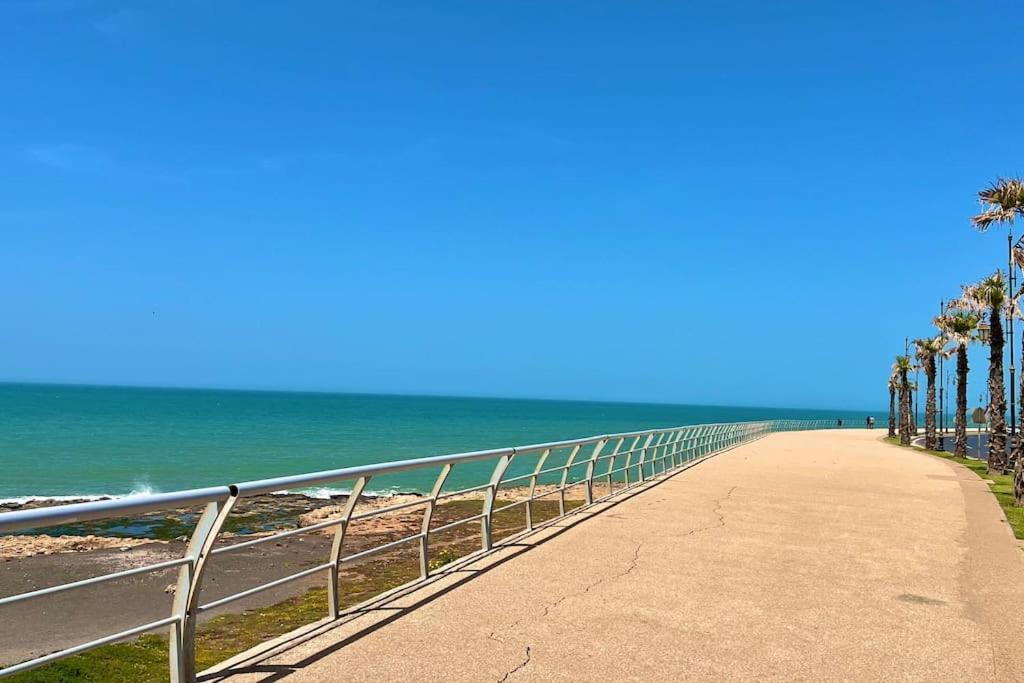 N25 Pied Sur Mer, La Corniche Apartamento